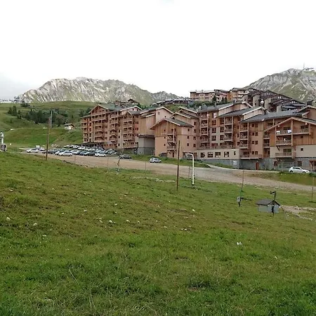 Plagne Soleil - Montsoleil -ski Aux Pieds-5 Personnes * La Plagne